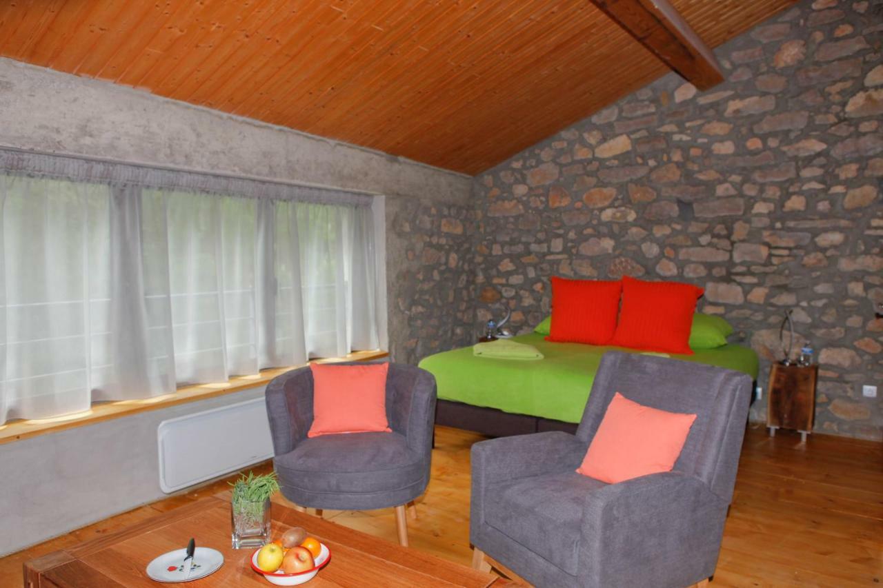 Bed and Breakfast Moulin D'Entre Les Roches Puivert Экстерьер фото